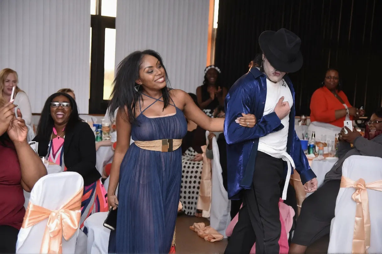 Sets the line internationally — Atlanta heritage venues